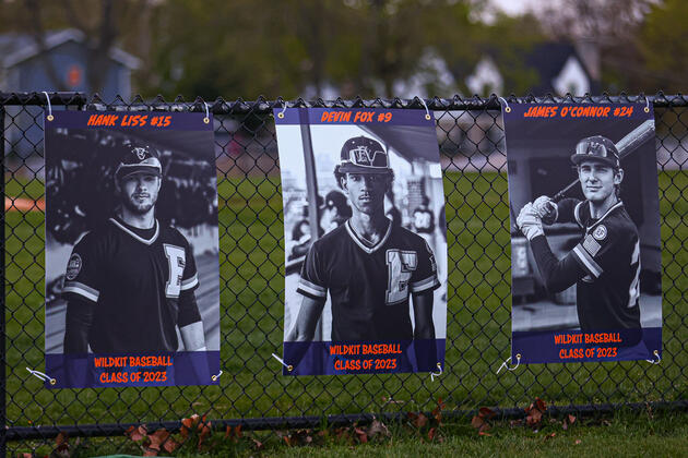 Senior Signs for Baseball